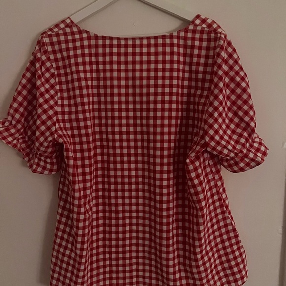 Red and White Ruffled Flutter Sleeve Blouse - Picture 3 of 3